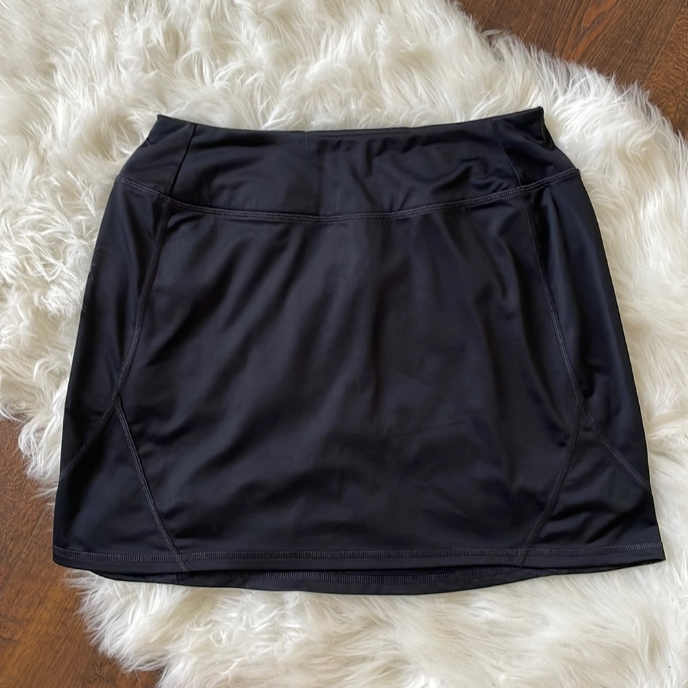 Black Gaiam athletic skirt size small